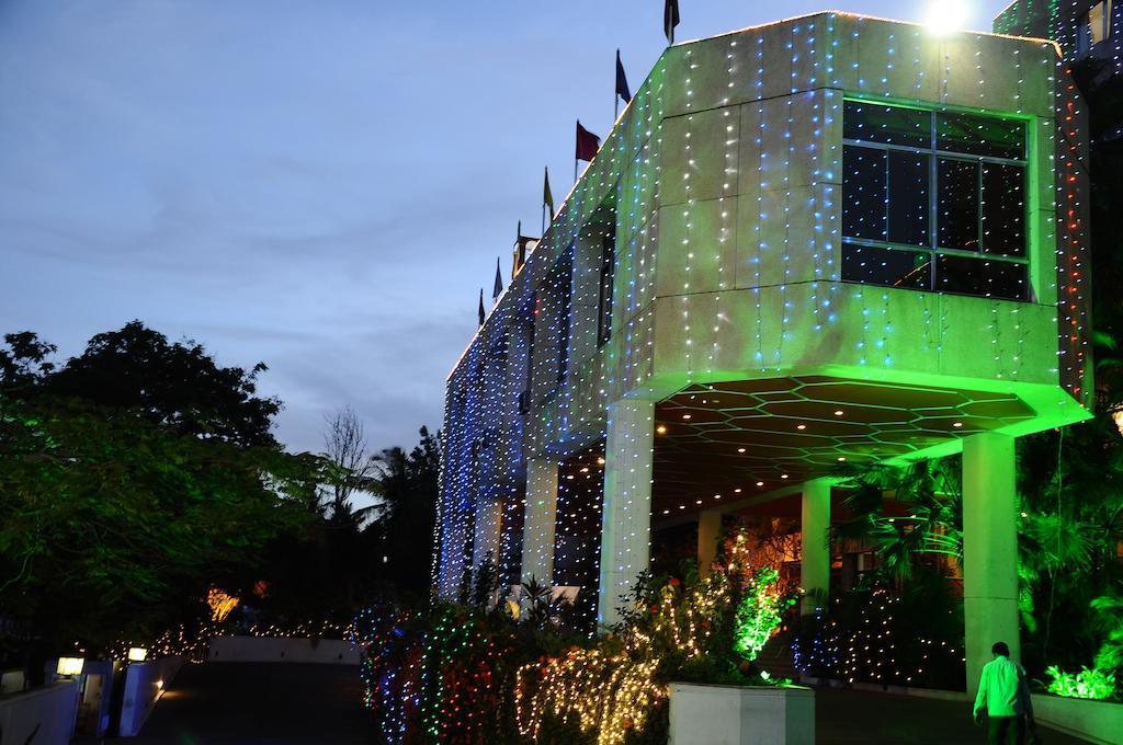 Hotel Paradise - Mysore Dasaprakash Group Екстериор снимка