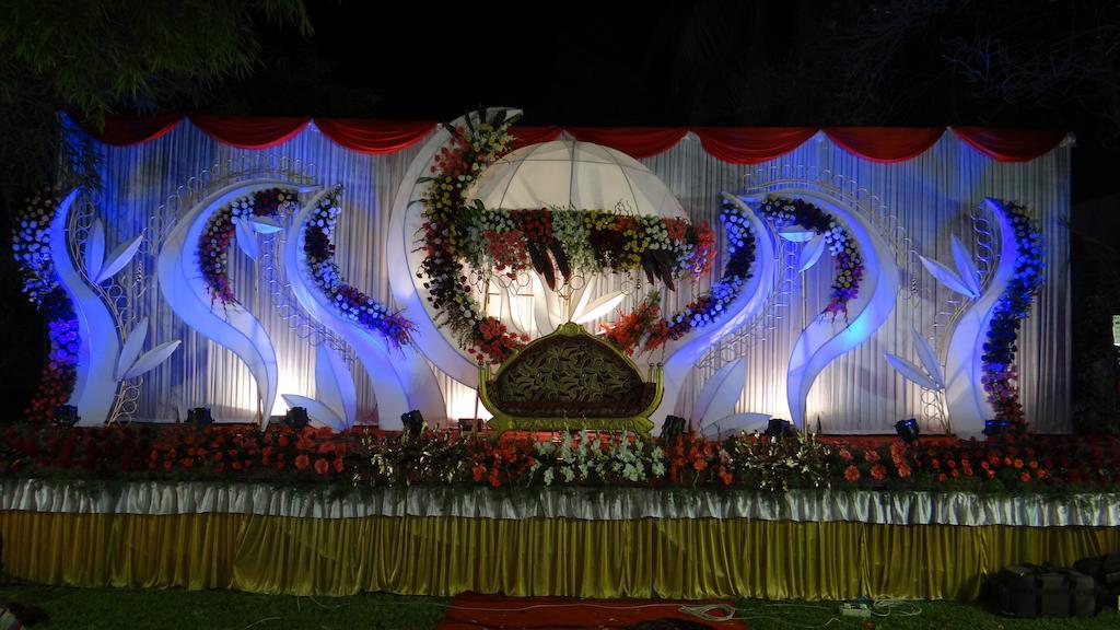 Hotel Paradise - Mysore Dasaprakash Group Екстериор снимка